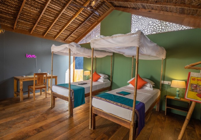 055a0414_gallery~~641a91fc1b77d