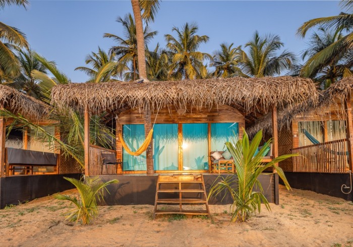 mos62762-edit_featured~~65af639dea2e6