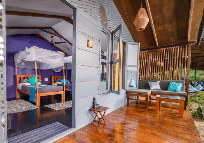 mos62852-edit_gallery~~65af648b72c6d