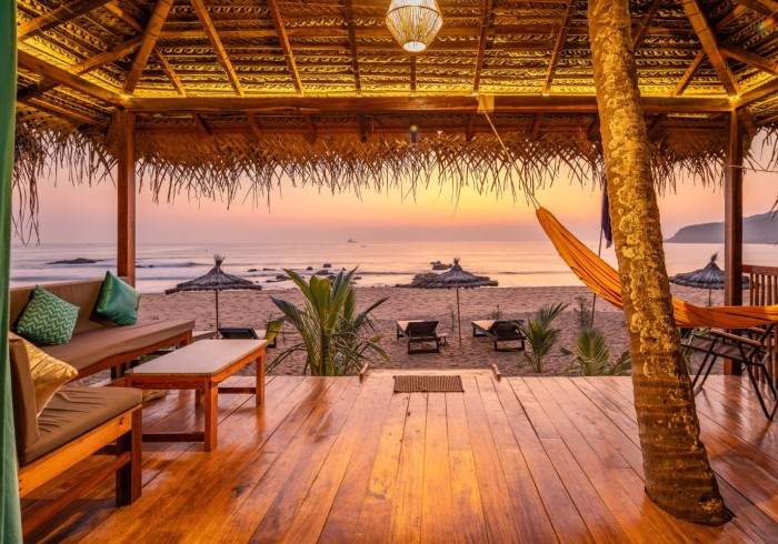 mos62898_gallery~~65af624835507