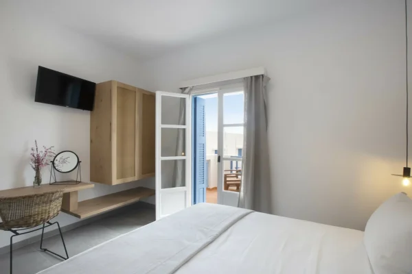 junior suite bedroom